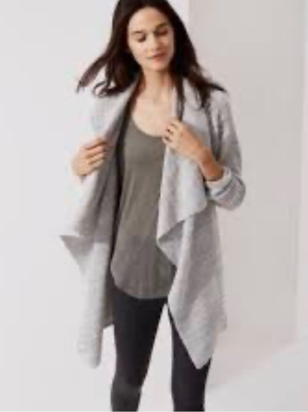 Lou & Grey Cozy Open Front Draped Women’s Sweater Cardigan Light Gray Grandma